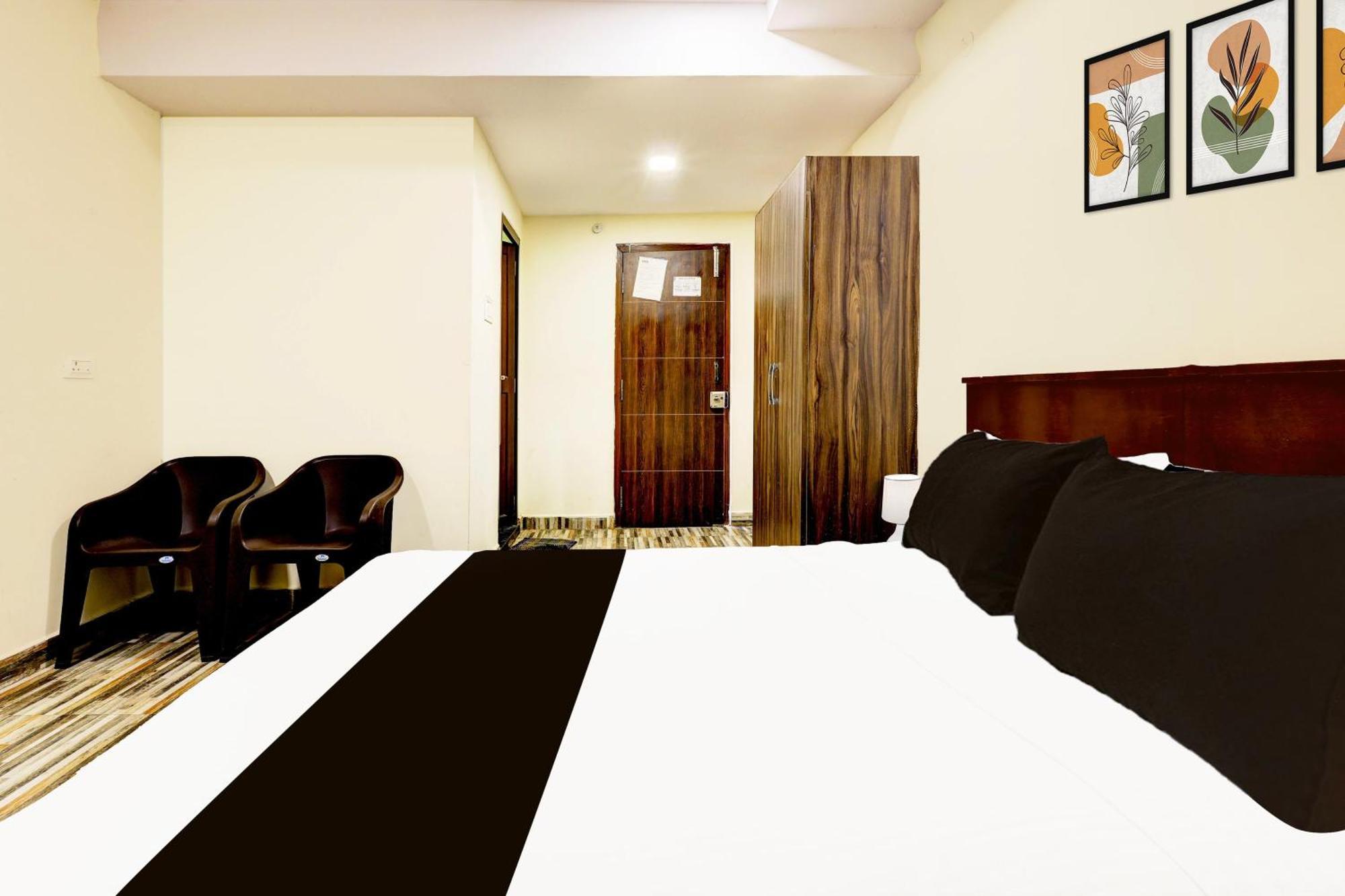 Super Hotel O Mahanadu Formerly Akshaya Bheemas Vijayawāda Exteriör bild