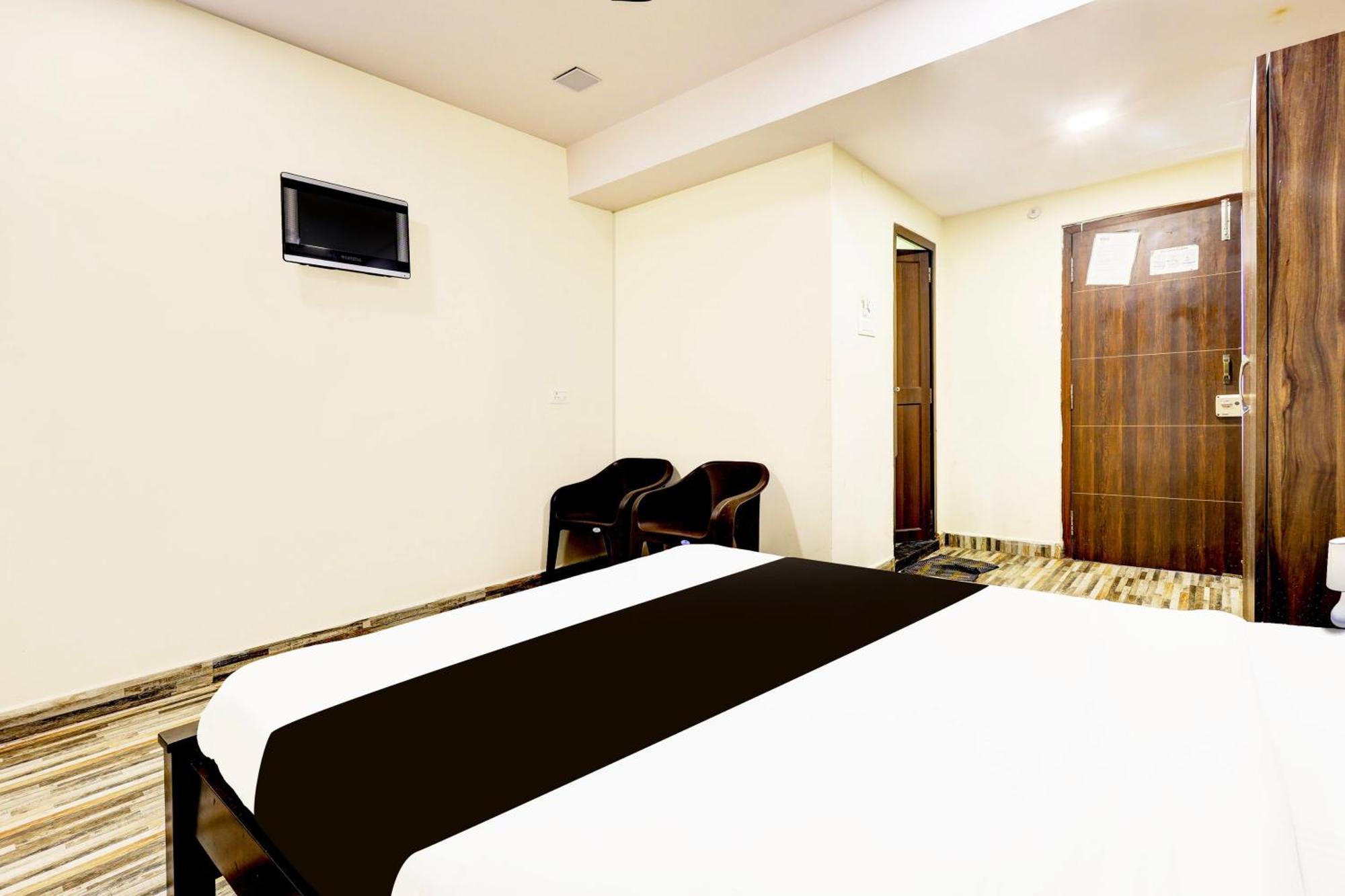 Super Hotel O Mahanadu Formerly Akshaya Bheemas Vijayawāda Exteriör bild